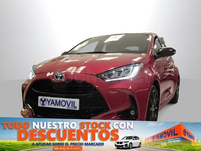 Usado Toyota Yaris Hybrid Plus 116 CV (85 kW) 2023 Rojo Berlina