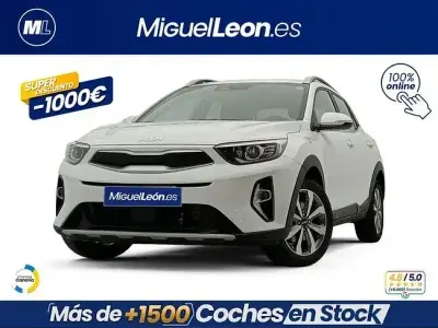 Usado Kia Stonic 100 HP (73 kW) 2023 Branco SUV