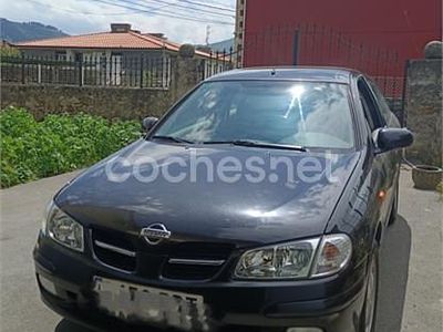 Usado Nissan Almera 114 CV (83 kW) 2002 Negro Berlina