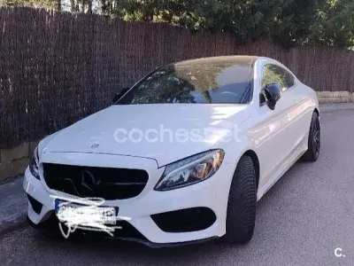 Usado Mercedes C220 AMG line 170 CV (125 kW) 2017 Blanco Coupe