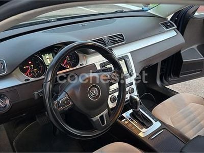 Azul Usado 2014 VW Passat Highline Familiar | 9900 € (Precio justo)