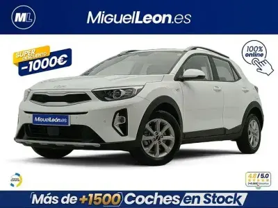 Usado Kia Stonic 79 CV (58 kW) 2025 Blanco SUV
