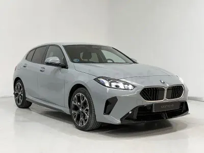 Usado BMW 120 163 CV (119 kW) 2025 Gris / plata Utilitario