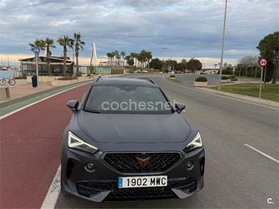 Usado Cupra Formentor 150 CV (110 kW) 2024 Gris / plata SUV