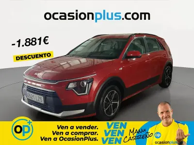 Usado Kia Niro 141 CV (103 kW) 2022 Rojo SUV