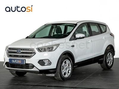 Usado Ford Kuga Trend 120 CV (88 kW) 2019 Blanco SUV