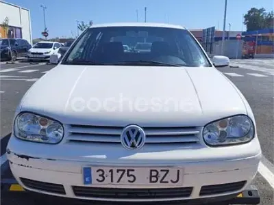 Usado VW Golf IV Highline 105 CV (77 kW) 2002 Blanco Familiar