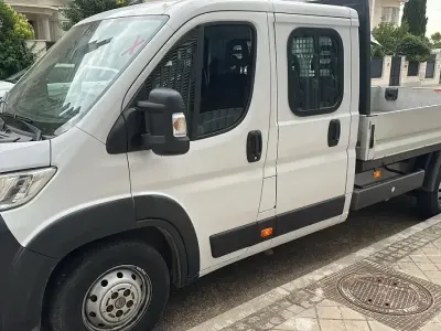 Usado Citroën Jumper 140 CV (102 kW) 2021 Blanco Monovolumen