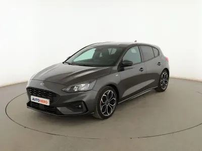 Usado Ford Focus ST-Line X 155 CV (114 kW) 2020 Gris Berlina