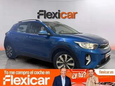 Usado Kia Stonic 100 CV (73 kW) 2024 Azul SUV