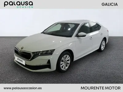 Usado Skoda Octavia Selection 150 CV (110 kW) 2025 Blanco Berlina