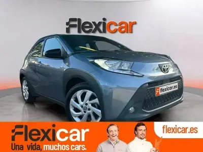 Usado Toyota Aygo 72 CV (52 kW) 2024 Azul
