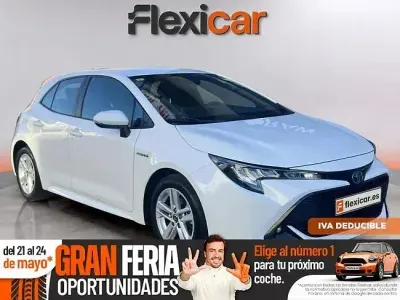 Begagnad Toyota Corolla Active 122 HK (89 kW) 2020 Vit Sedan