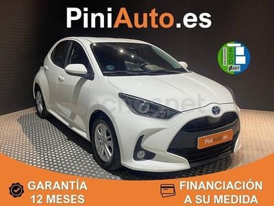Usado Toyota Yaris Hybrid Business Edition 116 CV (85 kW) 2021 Blanco Berlina