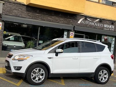 Usado Ford Kuga Trend 140 HP (102 kW) 2010 Branco SUV