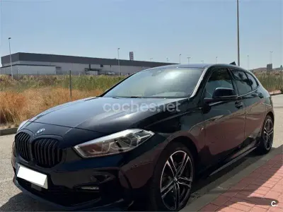 Usado BMW 118 Comfort Edition 136 CV (100 kW) 2024 Negro Berlina