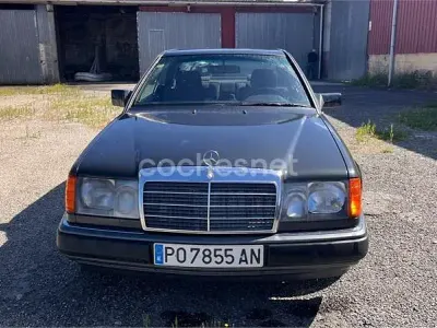 Usado Mercedes 300 231 CV (169 kW) 1992 Negro Berlina