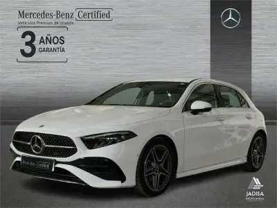 Usado Mercedes A180 AMG line 136 HP (100 kW) 2025 Branco Sedan