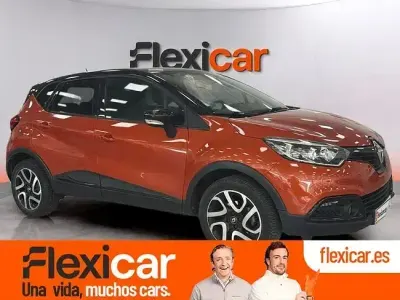 Usado Renault Captur Intens 90 CV (66 kW) 2016 Naranja SUV