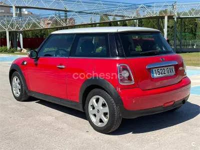 Usado Mini ONE 95 CV (69 kW) 2010 Rojo Utilitario