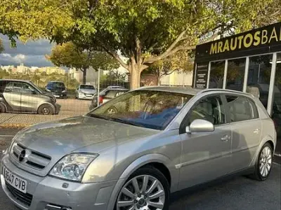 Usado Opel Signum 177 CV (130 kW) 2004 Gris / plata Utilitario