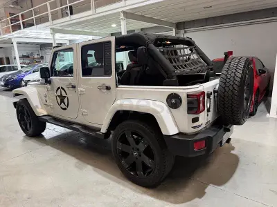 Usado Jeep Wrangler Unlimited 200 CV (147 kW) 2014 Blanco SUV