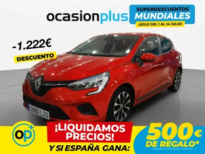 Usado Renault Clio Intens 90 CV (66 kW) 2021 Rojo Utilitario