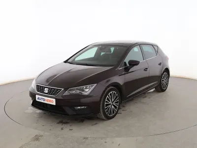 Używany Seat Leon XCELLENCE 150 KM (110 kW) 2017 Purpurowy Sedan/Limuzyna