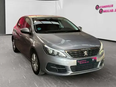 Usado Peugeot 308 Active 120 CV (88 kW) 2017 Gris Utilitario