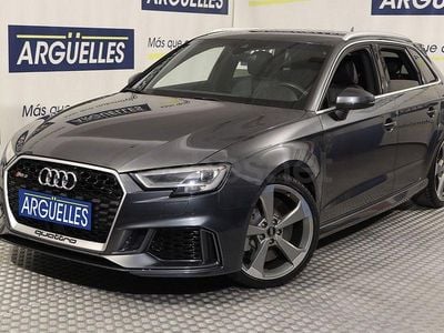 Usado Audi RS3 Advanced 400 CV (294 kW) 2018 Gris / plata Berlina