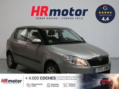 Usado Skoda Fabia Style 105 CV (77 kW) 2010 Gris Utilitario