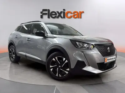 Käytetty Peugeot 2008 Allure 130 HP (95 kW) 2023 Harmaa Katumaasturi