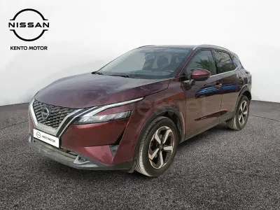 Usado Nissan Qashqai N-Connecta 140 CV (102 kW) 2024 Granate SUV