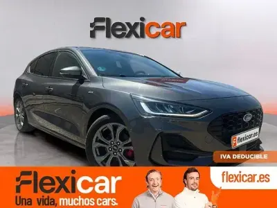 Usado Ford Focus ST-Line 125 CV (91 kW) 2022 Gris Berlina