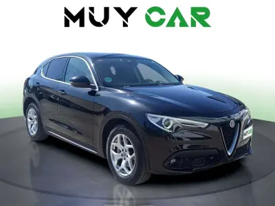Usado Alfa Romeo Stelvio Executive 150 CV (110 kW) 2019 Negro SUV