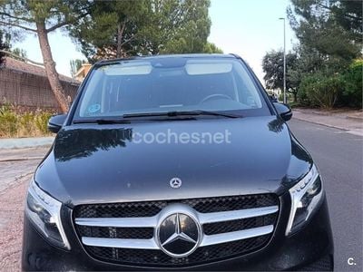 Mercedes V220