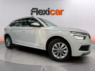 Usado Skoda Kamiq Selection 116 CV (85 kW) 2024 Blanco SUV