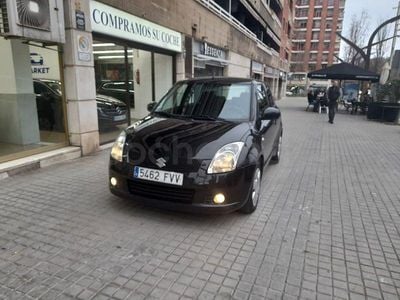 Usado Suzuki Swift GL 92 CV (67 kW) 2007 Negro Utilitario