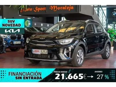 Usado Kia Stonic 101 CV (74 kW) 2022 Negro SUV
