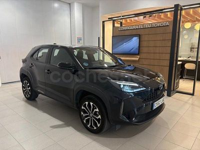Usado Toyota Yaris Cross Active 116 CV (85 kW) 2022 Negro SUV