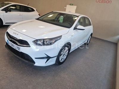 Blanco Usado 2022 Kia Ceed Utilitario | 12.900 € (Buen precio)