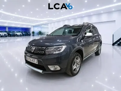 Usado Dacia Sandero Comfort 95 CV (69 kW) 2019 Gris