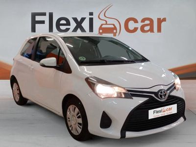 usado Toyota Yaris 90D BUSINNES - 3 P (2015) Diésel en Flexicar Vigo 2