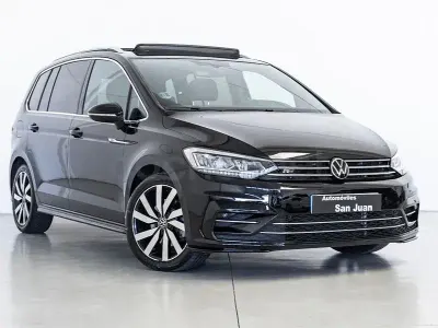Usado VW Touran Sportline 150 CV (110 kW) 2021 Negro Monovolumen