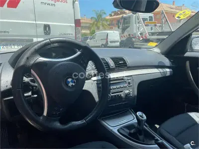 Usado BMW 118 143 CV (105 kW) 2008 Azul Utilitario