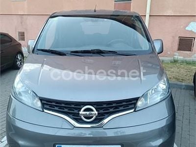 Nissan Evalia