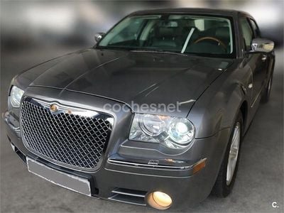 Usado Chrysler 300C Executive 218 CV (160 kW) 2010 Gris / plata Berlina