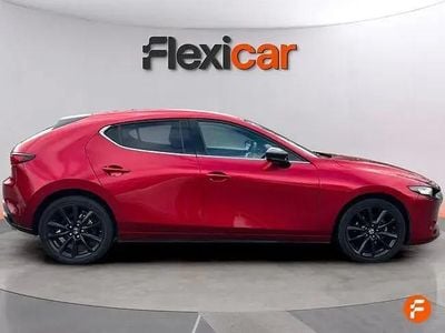 Używany Mazda 3 186 KM (136 kW) 2023 Czerwony