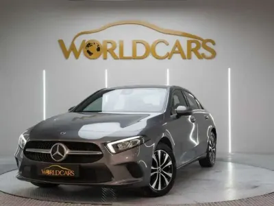 Usado Mercedes A250 218 CV (160 kW) 2021 Gris Berlina