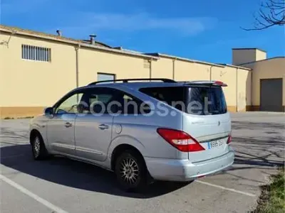 Usado SsangYong Rodius Limited 165 CV (121 kW) 2005 Gris / plata Monovolumen